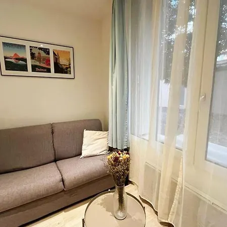 Apartment Quiet Studio In St Peter's Square Toulouse